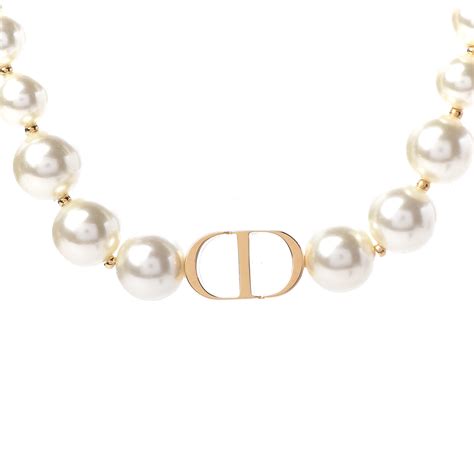 christian dior pearl necklace